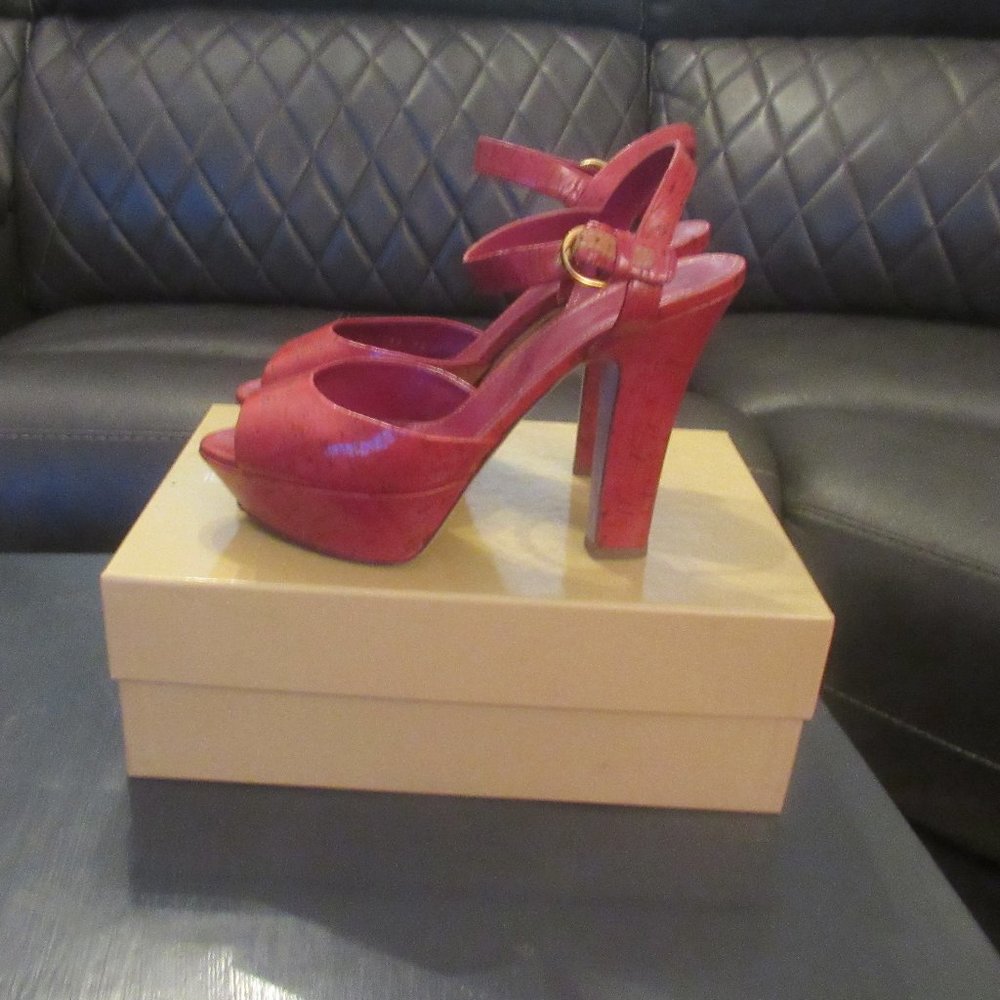 SERGIO ROSSI- Raspberry Patent, Peeptoe, Platform Sandals ~ Size 10 - Picture 2 of 13